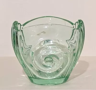 Buy Vintage Green Glass Vase • 10.99£