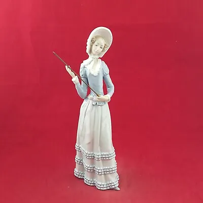 Buy Lladro Porcelain Figurine Aranjuez Lady With Parasol - 8160 L/N • 60£