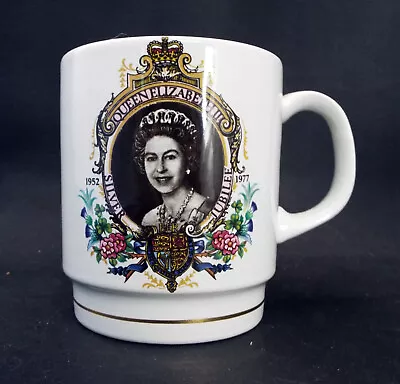 Buy Poole Pottery - Queen Elizabeth II Silver Jubilee Commemorative Mug 1952-1977 • 11.99£