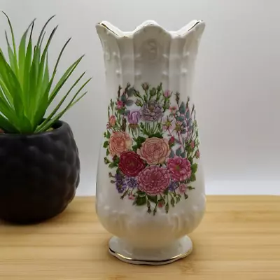 Buy Aynsley Rose Garden Vase With Gold Trim • 12£