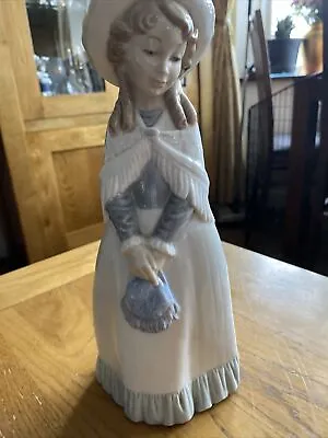 Buy Lladro Nao Lady Figurines Lady With Shawl And Bag VGC • 15.99£