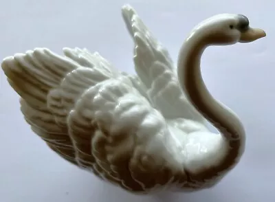 Buy Lladro  White Swan  Figure In Original Box • 29.99£