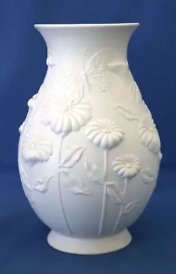 Buy Kaiser German White Bisque Vase With Daisy Design And Signed To Base M.Frey • 5.99£