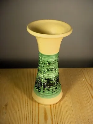 Buy Knights Tintagel Pottery Vase • 2.99£
