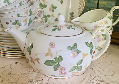 Buy Wedgwood Wild Strawberry Large Teapot 1st Quality Bone China Excellent Condition • 110£