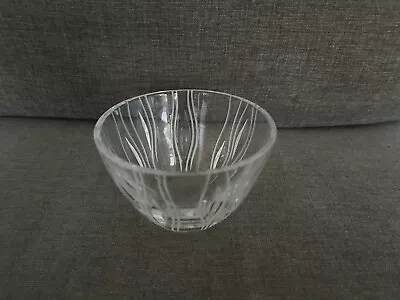 Buy Stuart Crystal Pretty Patterned Glass Bowl • 10£