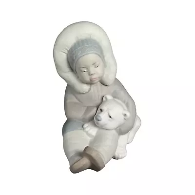 Buy Lladro Eskimo With Polar Bear Cub Porcelain Figurine 1195 - Matte Bisque Finish • 34.12£