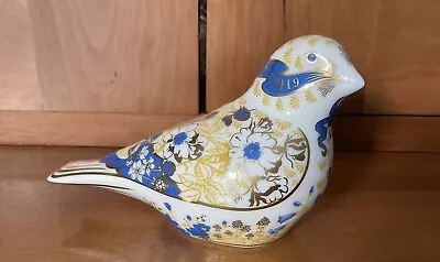 Buy ROYAL CROWN DERBY Linnet Paperweight 25 Year Guild Gold Stopper Collectors Bird • 35£