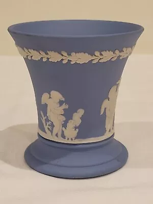 Buy Wedgwood Jasperware Vase - Blue • 5£