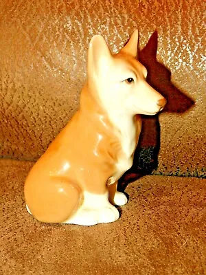 Buy Studio Szeiler Seated Corgi Dog Figurine • 15£