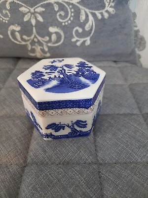 Buy Royal Doulton Booths Real Old Willow Hexagonal Trinket Pot • 5£