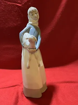Buy LLADRO Beautiful Large Retired Figurine 1993 No. 4584 Girl Holding Lamb 27cm • 30£