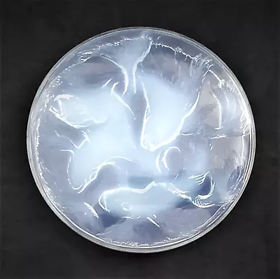 Buy Rene Lalique Opalescent Glass  Box Cover  -   Cyprins  - France C. 1921 • 560.43£