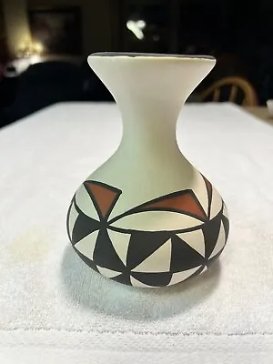 Buy Vintage Acoma Pueblo Pottery Vase Signed Native American Art T.S. • 94.86£
