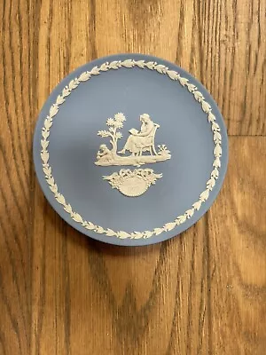 Buy Wedgwood Jasperware Blue Plate: Mother 1977 • 10£
