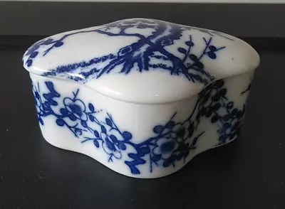Buy Oriental Style Blue & White Quatrefoil Ceramic Trinket Box • 13.99£
