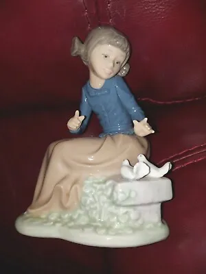 Buy Vintage Nao Lladro Daisa Figurine Ever So Gently Girl With Doves 1988 Retired • 14£