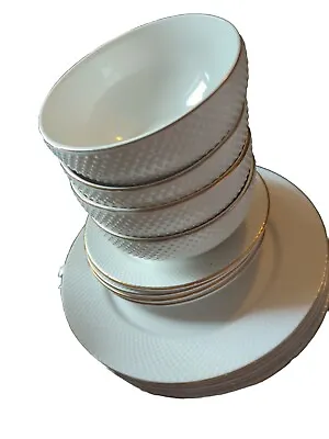Buy Godinger Dotted Raised White  Gold 12-Piece Dinnerware Set Fine Bone China USED  • 71.93£
