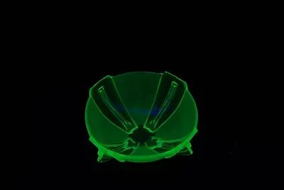 Buy A Vintage Stolzle Uranium / Vaseline Glass Small Bowl Showing Uv Fluorescence • 7.65£
