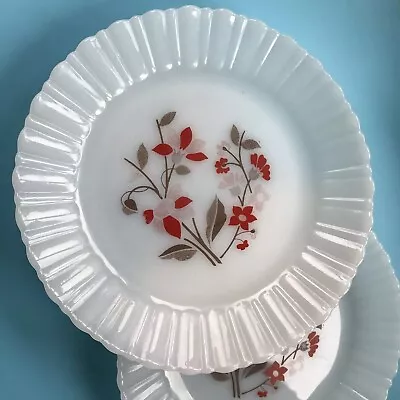 Buy 2 Tea /Side Plates Manfactured In Mexico Vintage Milk Glass 18cm / 7 Inch Fluted • 7£