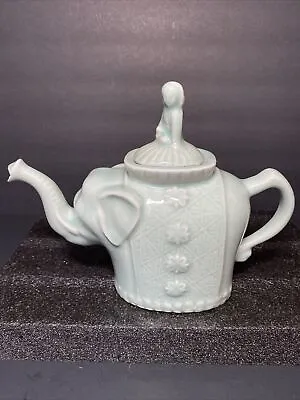 Buy Vintage Porcelain Green Elephant Tea Pot Made In China • 19.20£