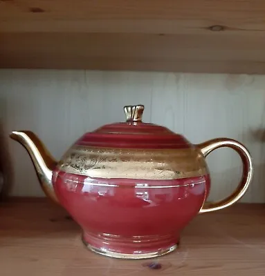Buy Sadler Vintage Teapot 1611 Red & Gold • 12.22£