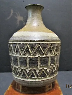 Buy 1-vtg.ceramic Vase-stoneware-sgraffito Design-signed-canada • 52£