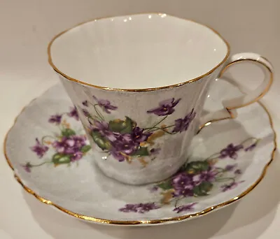 Buy Royal Standard Fine Bone China, Made In England Violets Pattern Teacup & Saucer • 16.03£
