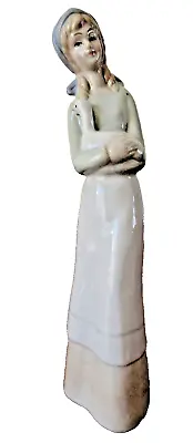 Buy Figurine YOUNG WOMAN Holding A DUCK 24 Cm, Lladro Style, Porcelain, Taiwan 1980s • 3.95£