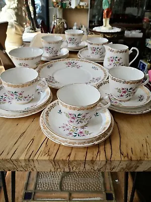 Buy Lovely Vintage Royal Grafton China Tea Set  21 Pieces Floral  • 35£