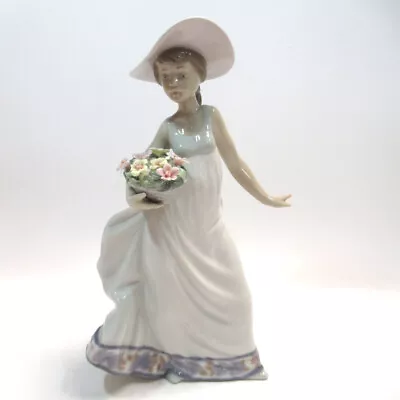 Buy Lladro Figurine 5790 'Carefree' Girl With Flower Basket Decorative Ornament Rare • 99.99£