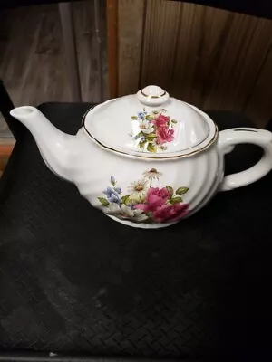 Buy Fine Bone China Swirled Teapot Royal Cauldon Pink Roses Daisies Forget Me Nots   • 18.02£