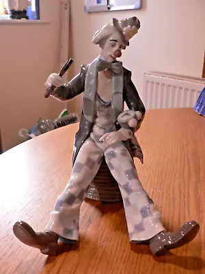 Buy A Lovely Lladro 5762   Checking The Time  Clown Figure. • 154.99£