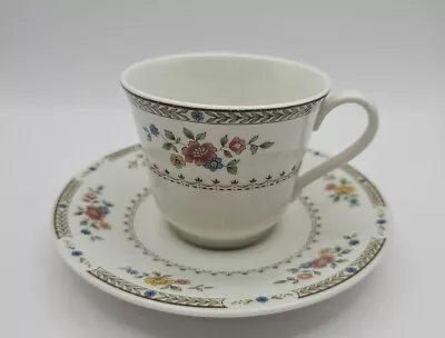 Buy Vintage Royal Doulton Kingswood T.C.11151 Tea Cup & Saucer Leaf Border Flowers  • 4£