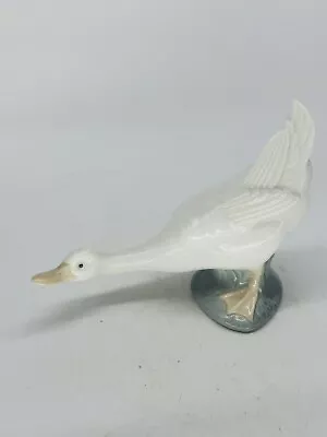 Buy Nao By Lladro Goose/Whte Duck Head Down Made In Spain Vgc • 6.50£