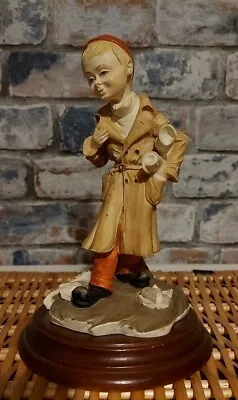 Buy Capodimonte Boy With Papers Figure • 18£