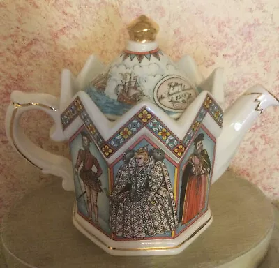 Buy Queen Victoria Collectable China Teapot Sadler • 15£