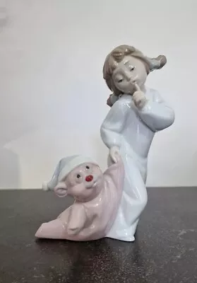 Buy NEW Nao By Lladró 1454 ‘Ssh…Everyone’s Sleeping’ Girl & Teddy Porcelain Figurine • 125.95£
