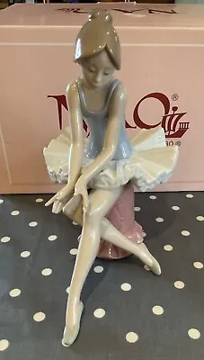 Buy NAO Lladro Ballerina Porcelain Figurine. New In Box 01179 Sitting Ballet Dancer. • 55£