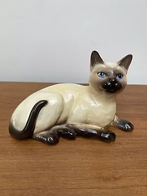 Buy Beswick Porcelain Figurine, Siamese Cat 1559 • 15£