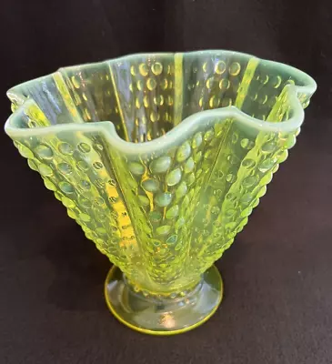 Buy FENTON Topaz Vaseline Opalescent HOBNAIL Ruffled Free Form Swung Vase 7  • 151.76£