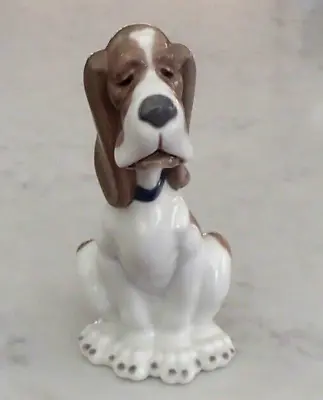 Buy NAO Lladro 375  Dog  Or  Sad Basset Hound  Puppy Dog Sitting - MWOB, RV$125 • 52.78£