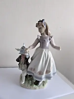 Buy Lladro  Alice In Wonderland Figurine 5740 (broken Missing Hand) • 40£