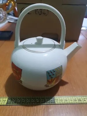 Buy Crested Ware, Goss China, Queen Charlottes Windsor Favorite Teapot (CCB35) • 40£