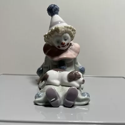 Buy Lladro Young Boy Clown Pierrot With Sleeping Puppy  Ref. 5277 • 24.99£
