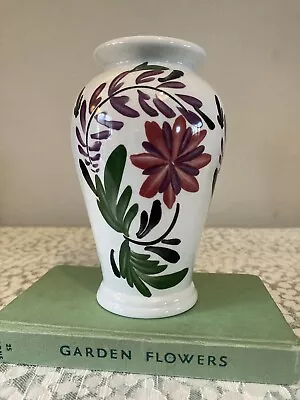 Buy Portmeirion Welsh Dresser Small Vase 14cm Angharad Menna 1992 151 Theme • 12£