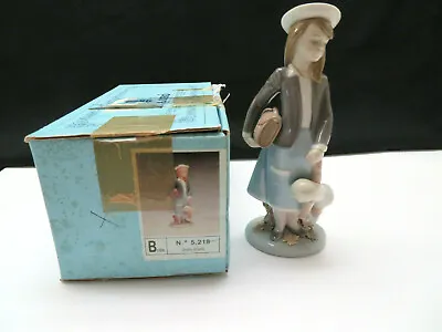 Buy Lladro #5218 Autumn School Girl Holding Doll Porcelain Figurine / Statue • 84.40£