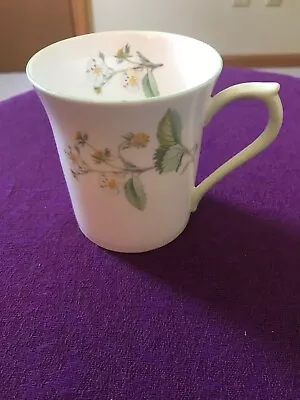 Buy Queen's Rosina Fine Bone China Mug Made In England Yellow Floral NWOT (NF) • 7.12£