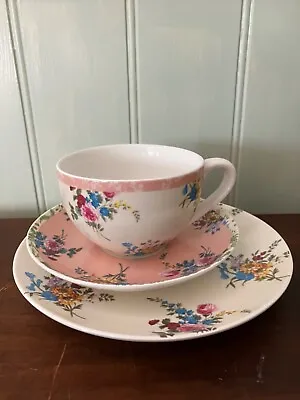 Buy V&A At Marks And Spencer Bone China Trio - Beautiful Colours And Condition • 14.50£