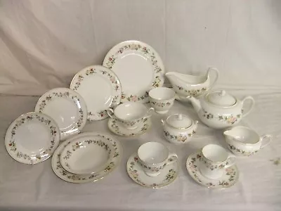 Buy C4 Porcelain Wedgwood Bone China - Mirabelle - Vintage Floral Tableware - 1B4G • 15.99£
